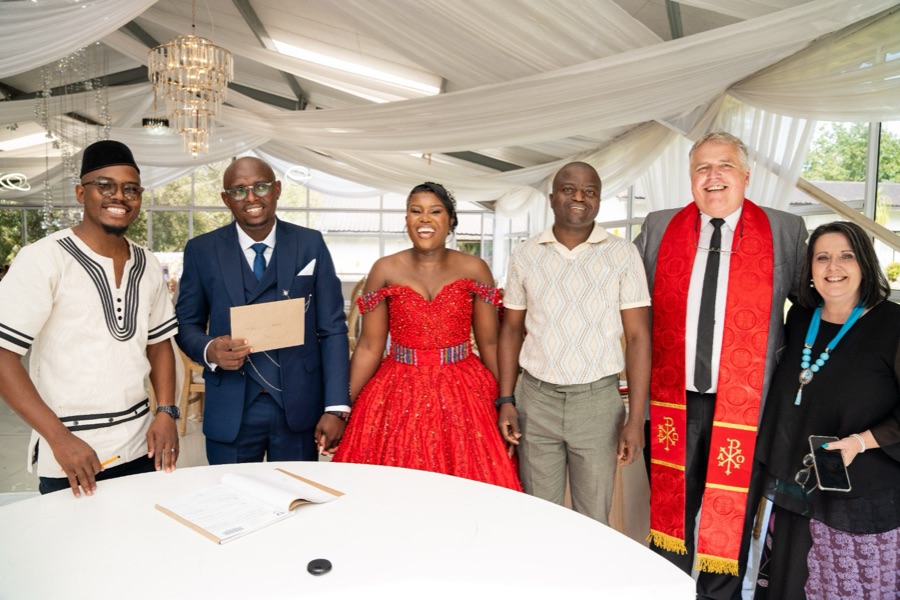 Wedding ceremony by Dr. Gerrit Rademeyer in Colesberg